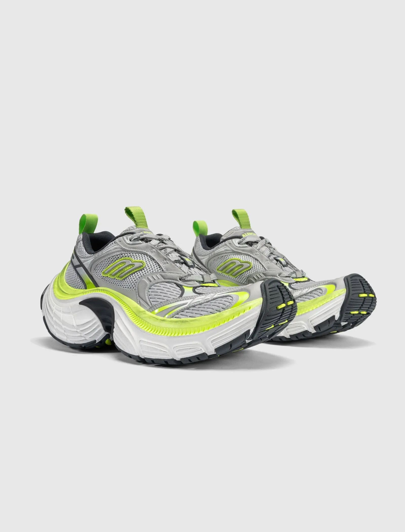 6XL Sneaker 