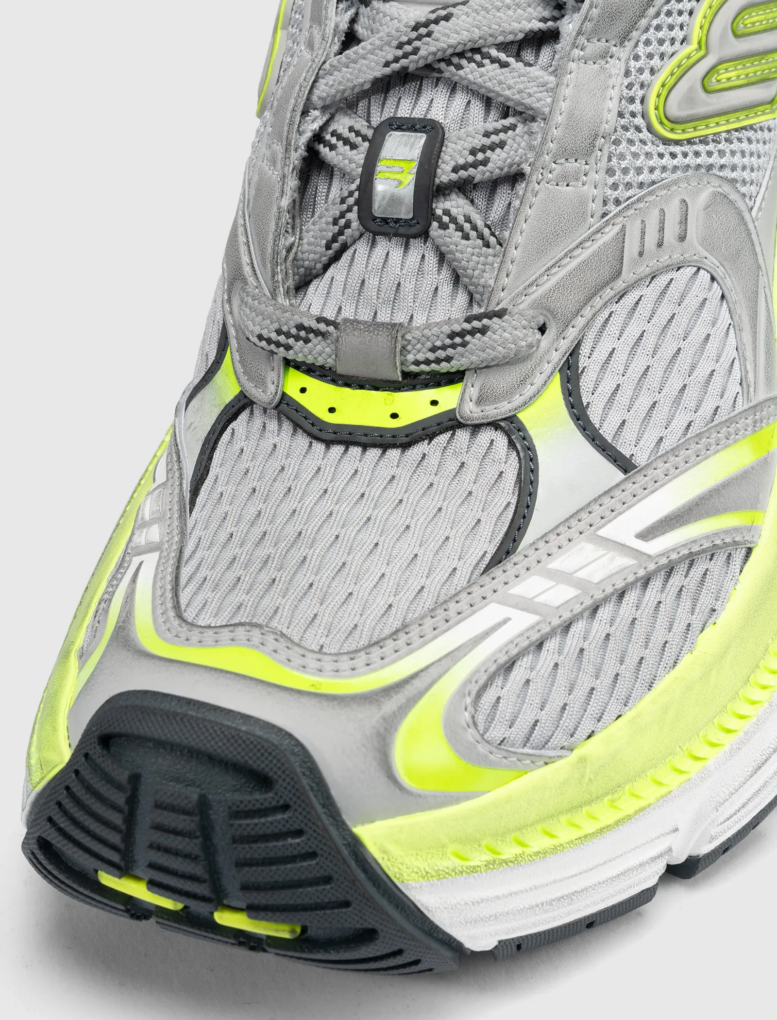 6XL Sneaker 