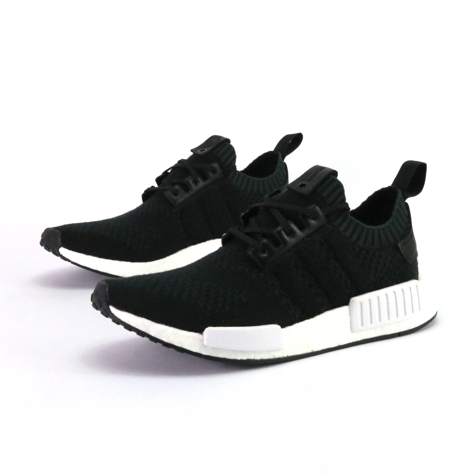 Adidas NMD R1 A Ma Maniere x Invincible Kaschmir Wolle Adidas Sneakers