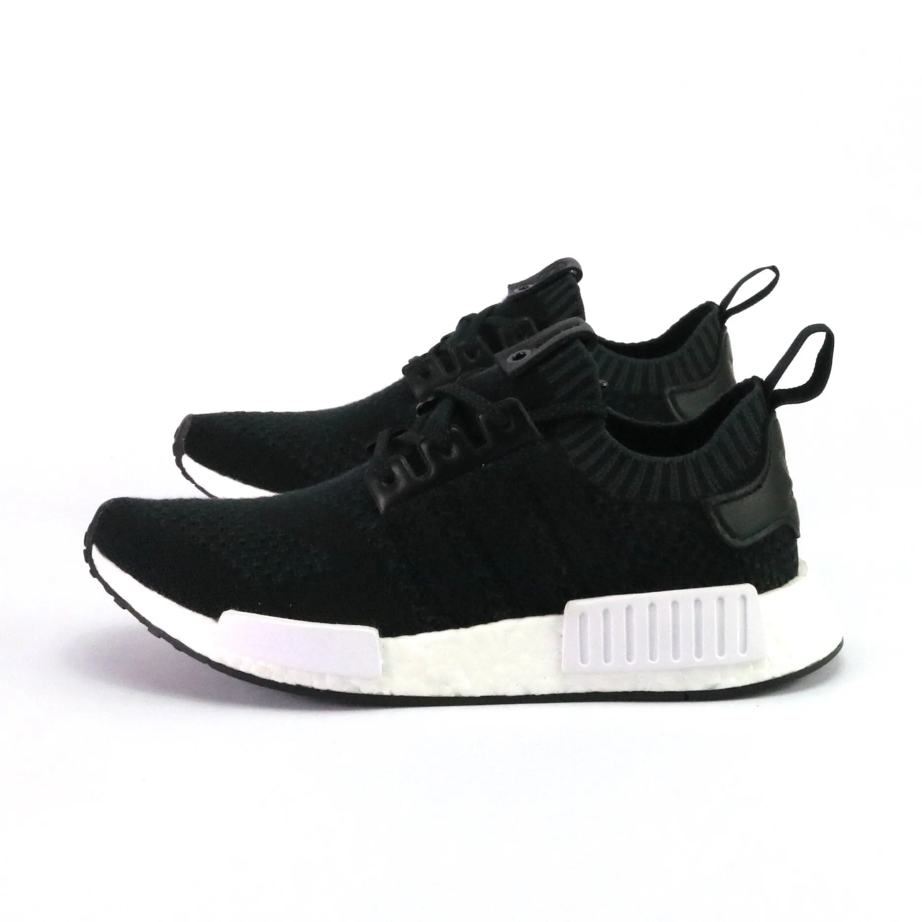 Adidas NMD R1 A Ma Maniere x Invincible Kaschmir Wolle Adidas Sneakers