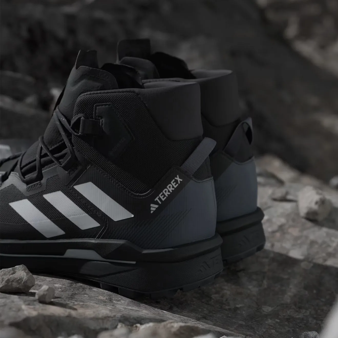 Adidas Terrex Skychaser Tech GORE-TEX Wanderschuhe Core Schwarz / Grau