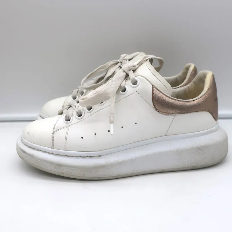 Alexander McQueen Übergroße Sneakers Weiß & Roségold Metallic Leder Größe 37