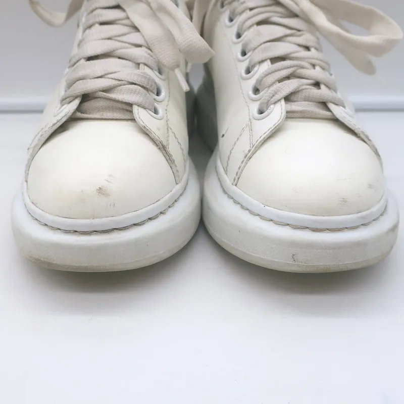 Alexander McQueen Übergroße Sneakers Weiß & Roségold Metallic Leder Größe 37