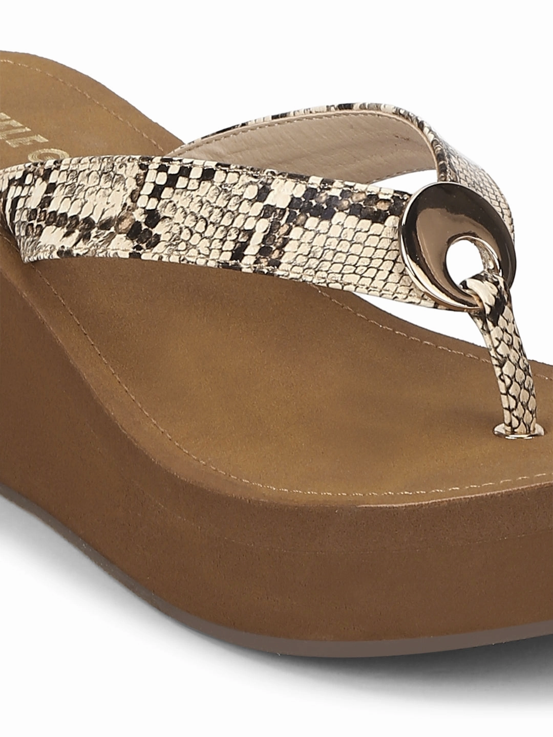 Beige PU-Schlangenmuster Slip-On Keilabsätze
