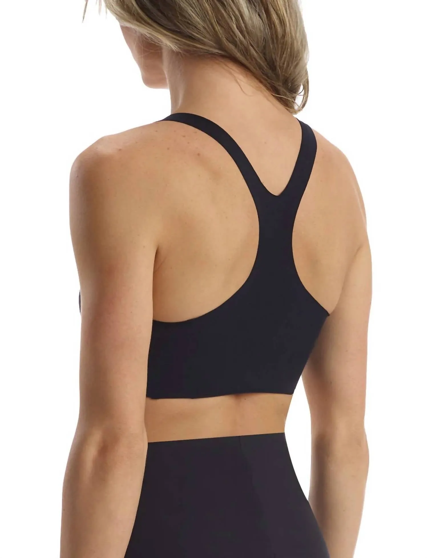 Butterweicher Träger-BH mit Racerback in Schwarz