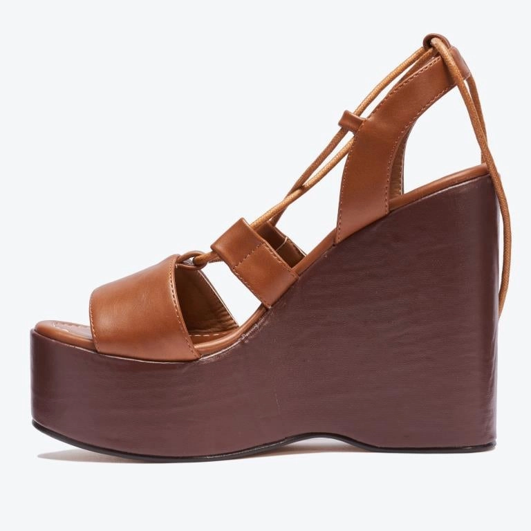 Calla7 Tan