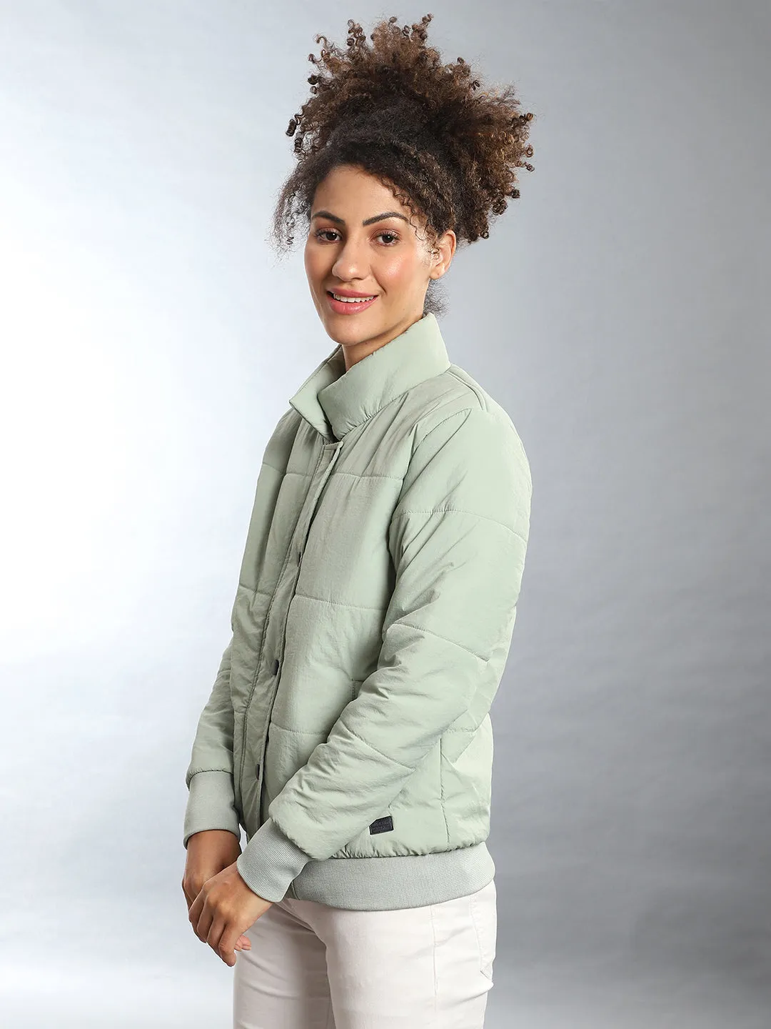Campus Sutra Damen Solide Windjacke Bomberjacke