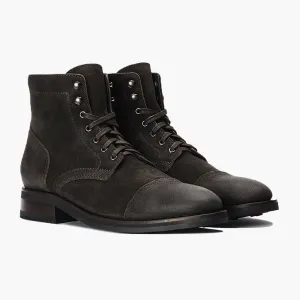 Captain | Dunkelolives Wildleder
