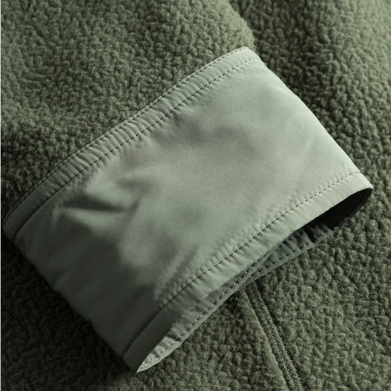 Bekleidung Norse Projects Herren Norse Projects Ulrik Reversibles Fleece Overshirt Efeugrün