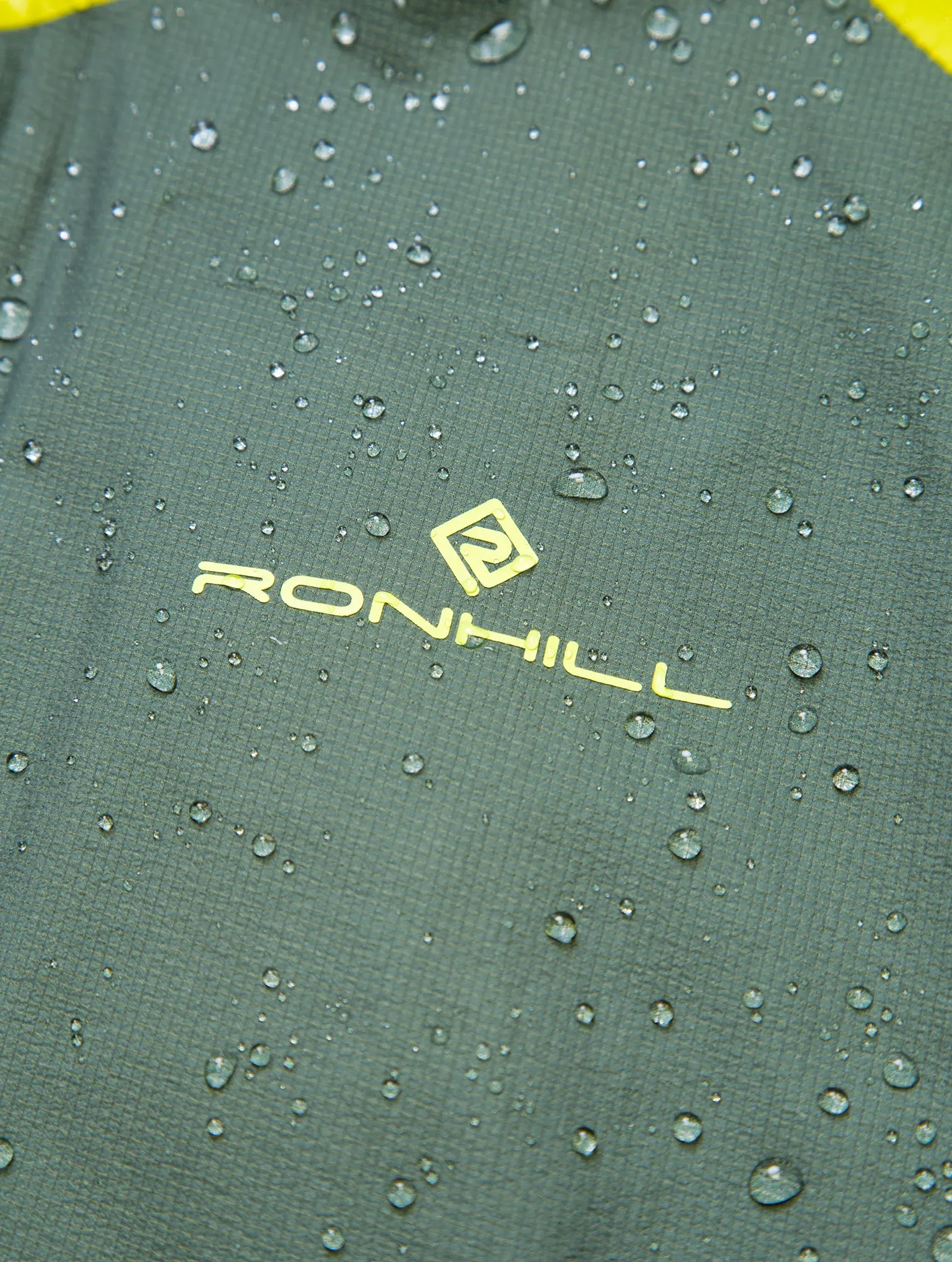 Bekleidung Ronhill Herren Ronhill Tech Fortify Laufjacke für Herren - Grün