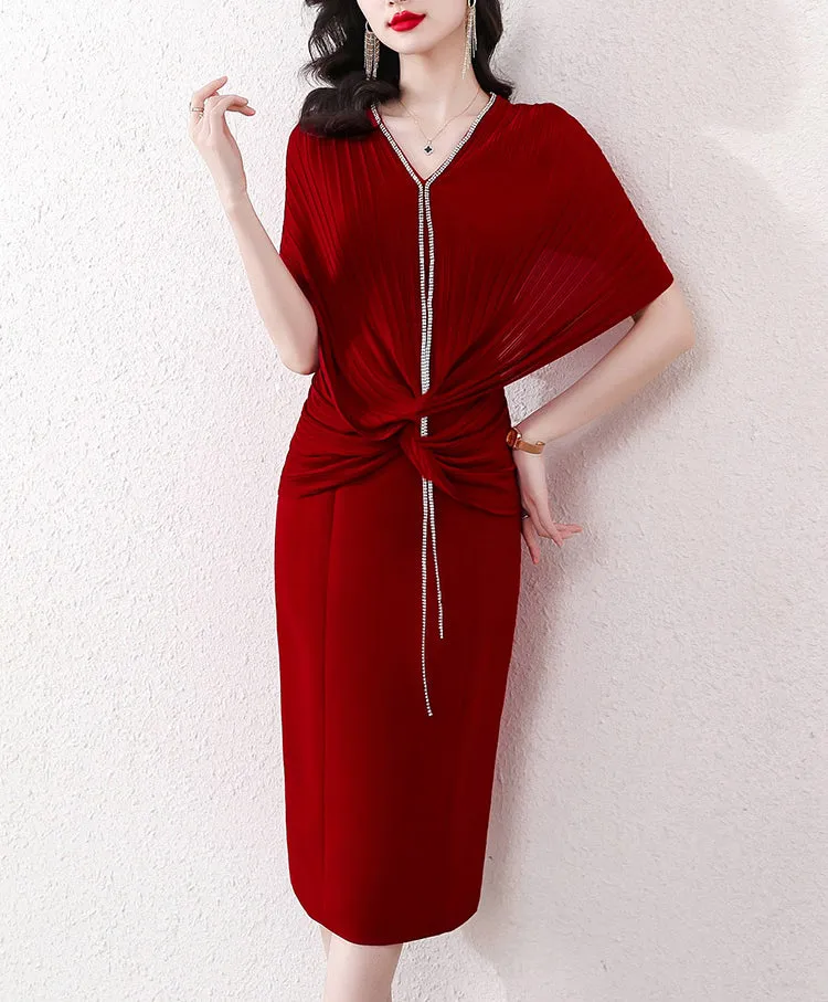 Elegantes Damen-Schlankes Falten-Kleid mit V-Ausschnitt