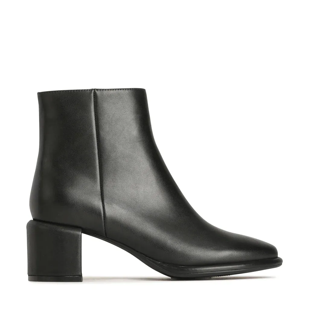 EOS Darcellion Schwarze Knöchelstiefel Schuhe_Eos