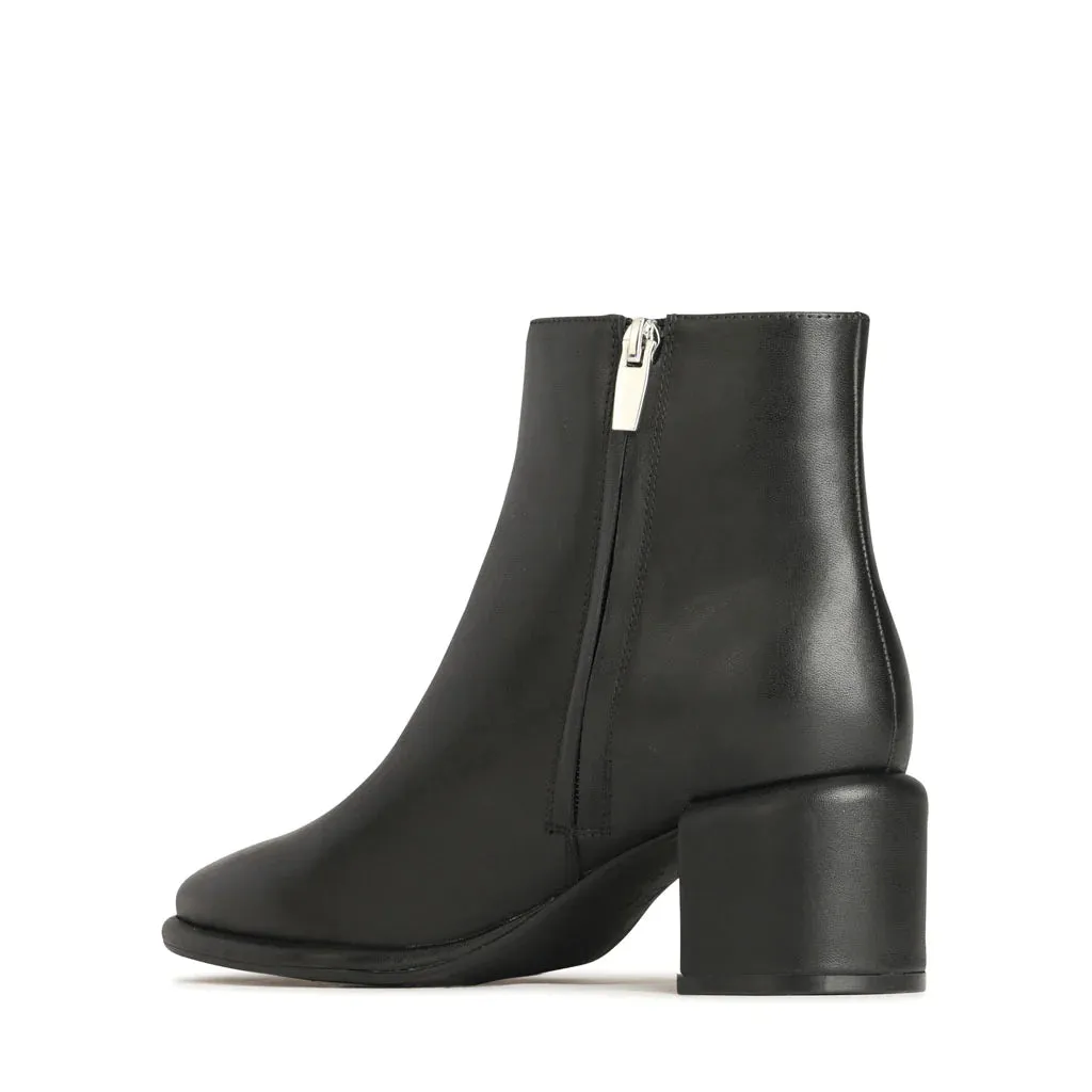 EOS Darcellion Schwarze Knöchelstiefel Schuhe_Eos