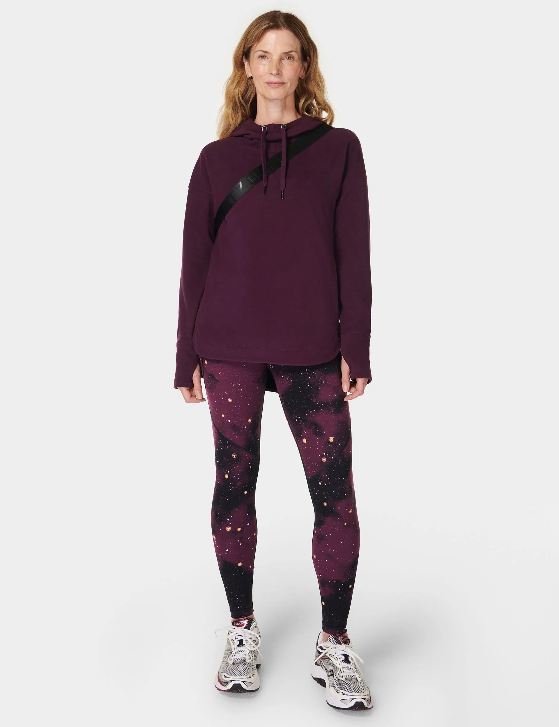 Escape Luxe Fleece Kapuzenpullover - Mitternachtskirschpurpur