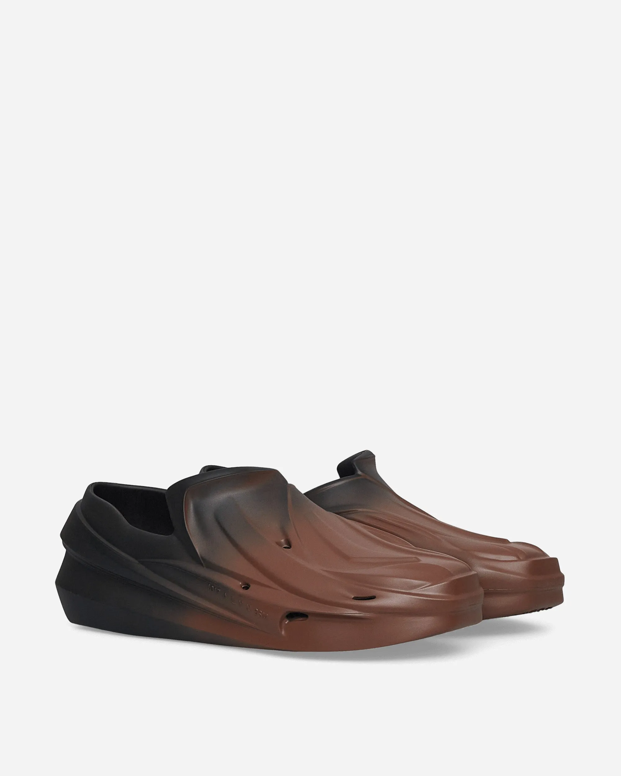 Exclusive Mono Slip On Braun