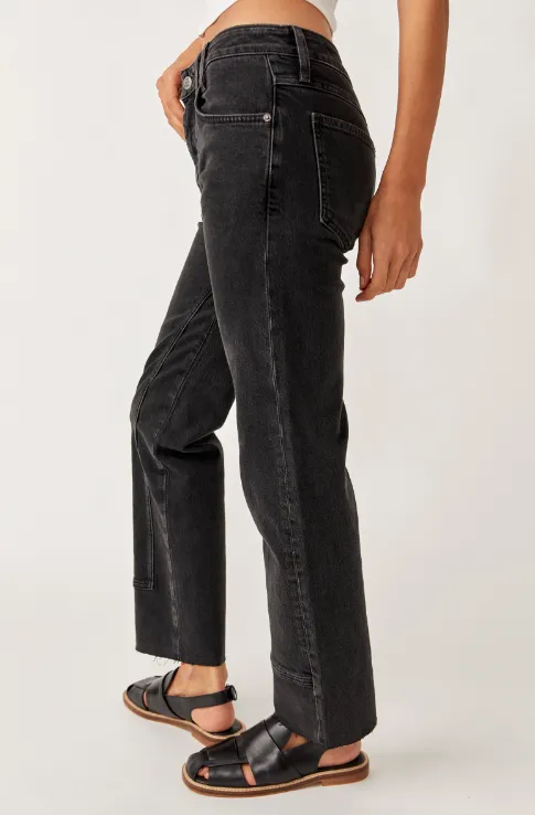 Free People Risk Taker Mid Rise Jeans - Main Squeeze - Endverkauf 25% Rabatt im Warenkorb