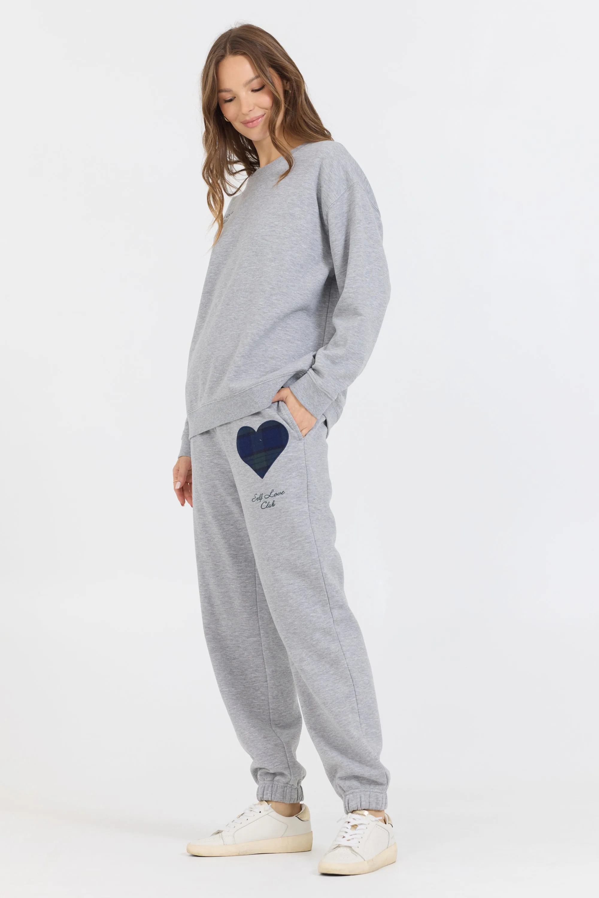 Heather Grau Essential Fleece Crew mit Self Love Club Crewneck