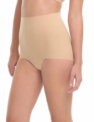 Hochtaillierte Formslip in Echtem Nude
