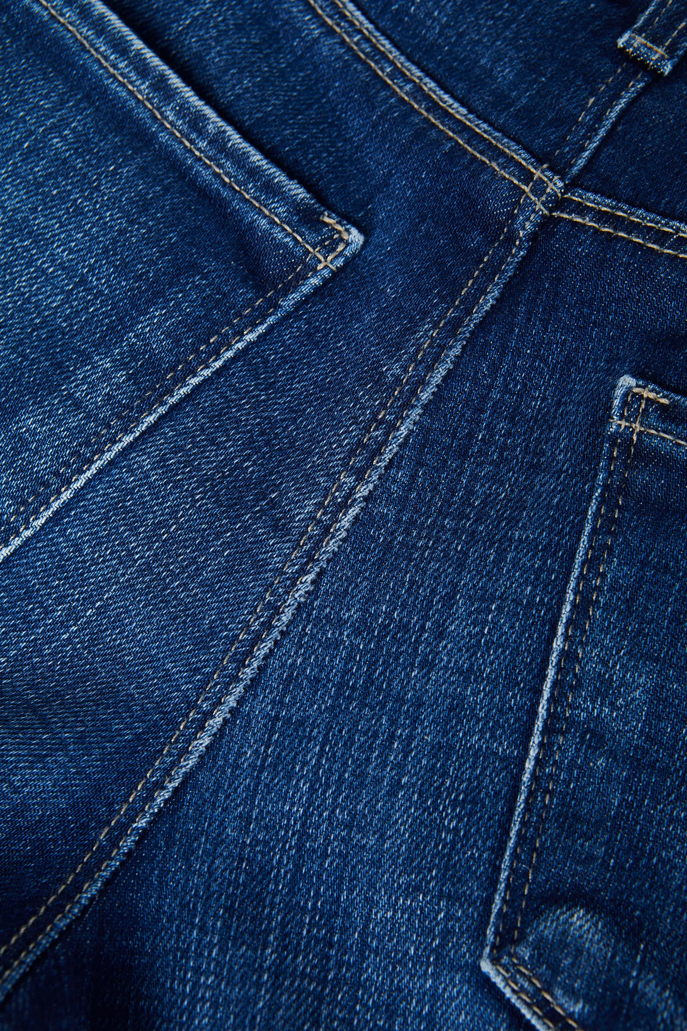 Joanne Low-Rise Weitbeinjeans