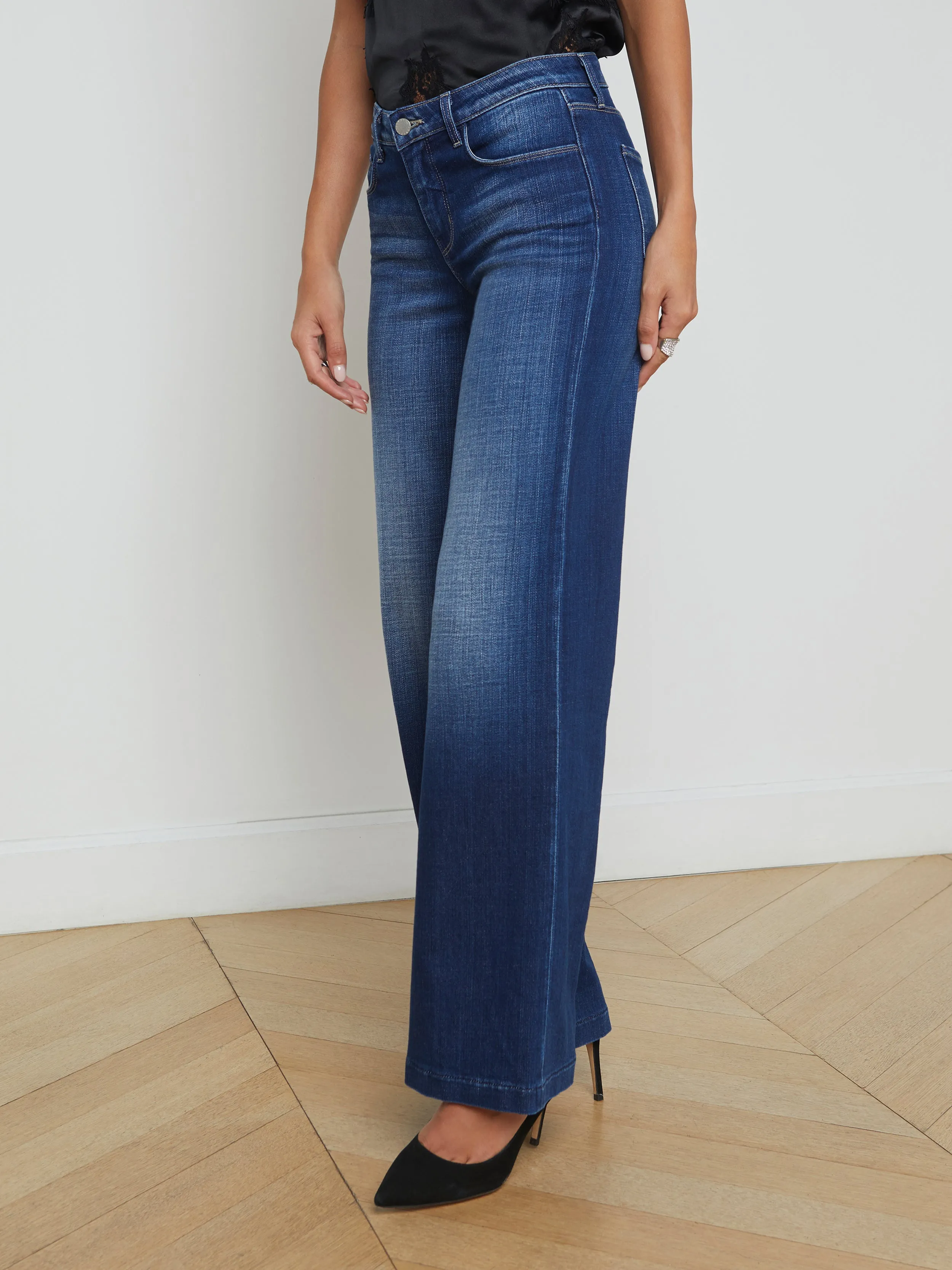 Joanne Low-Rise Weitbeinjeans