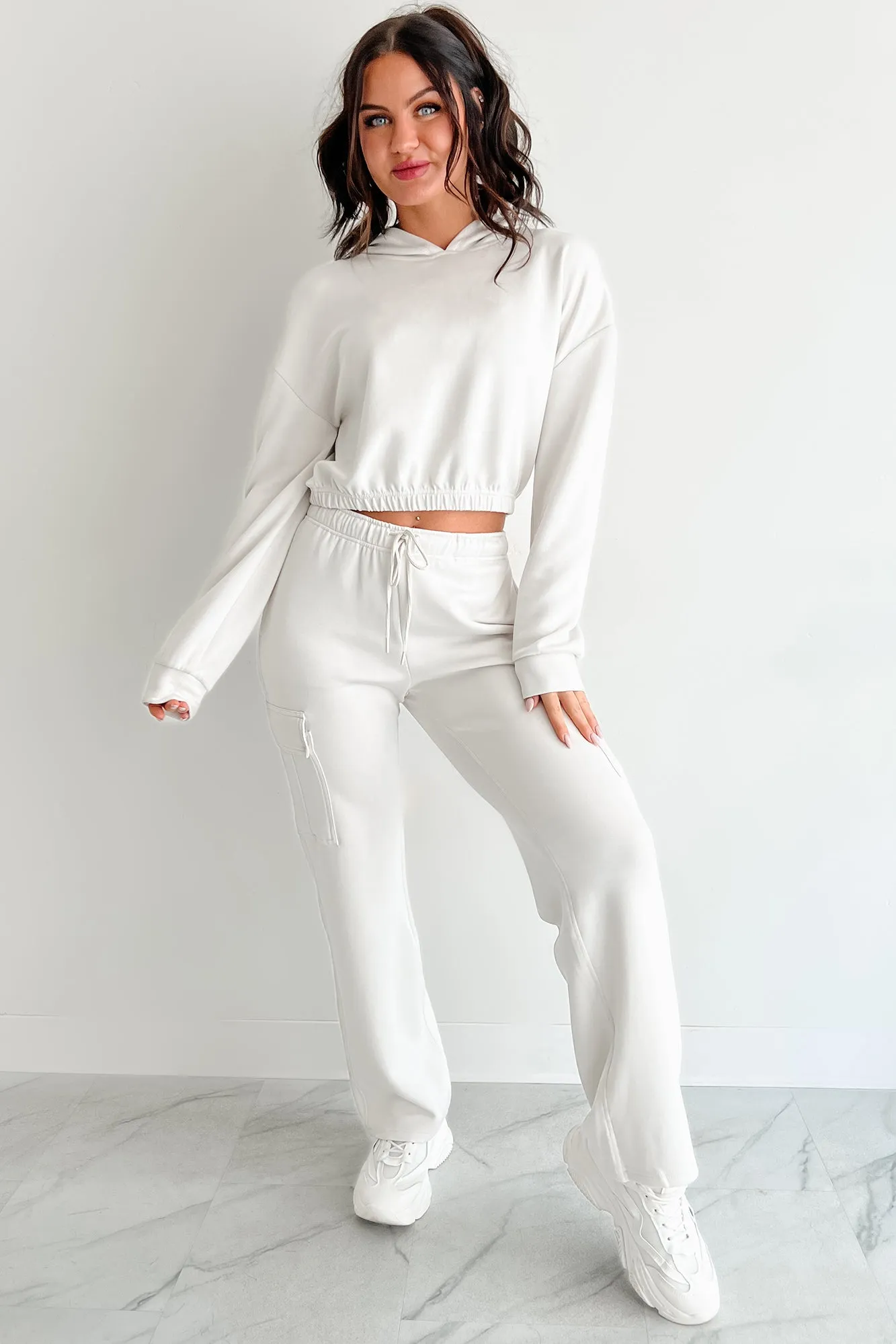 Living In Peace Cropped Hoodie (Kreide)