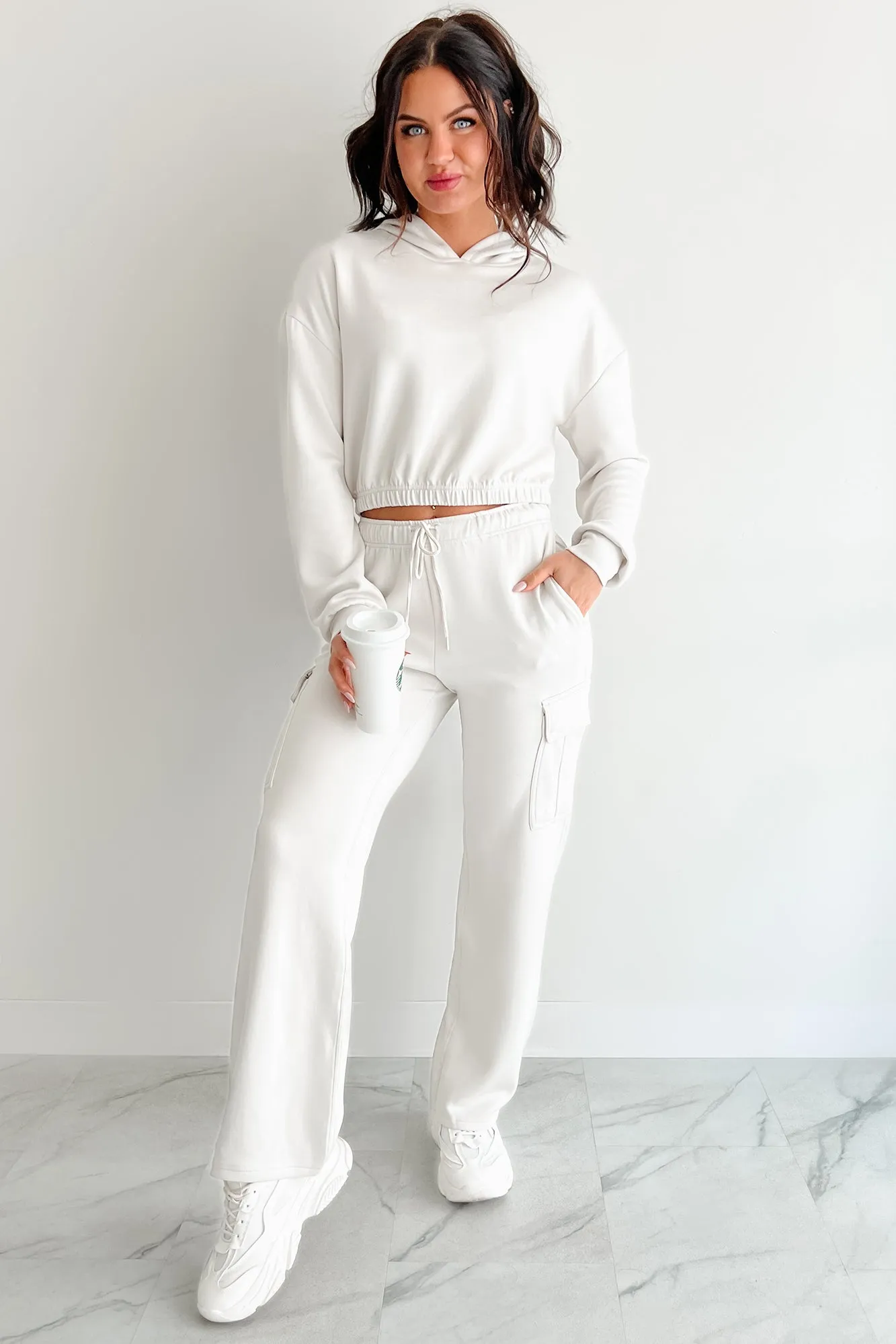 Living In Peace Cropped Hoodie (Kreide)