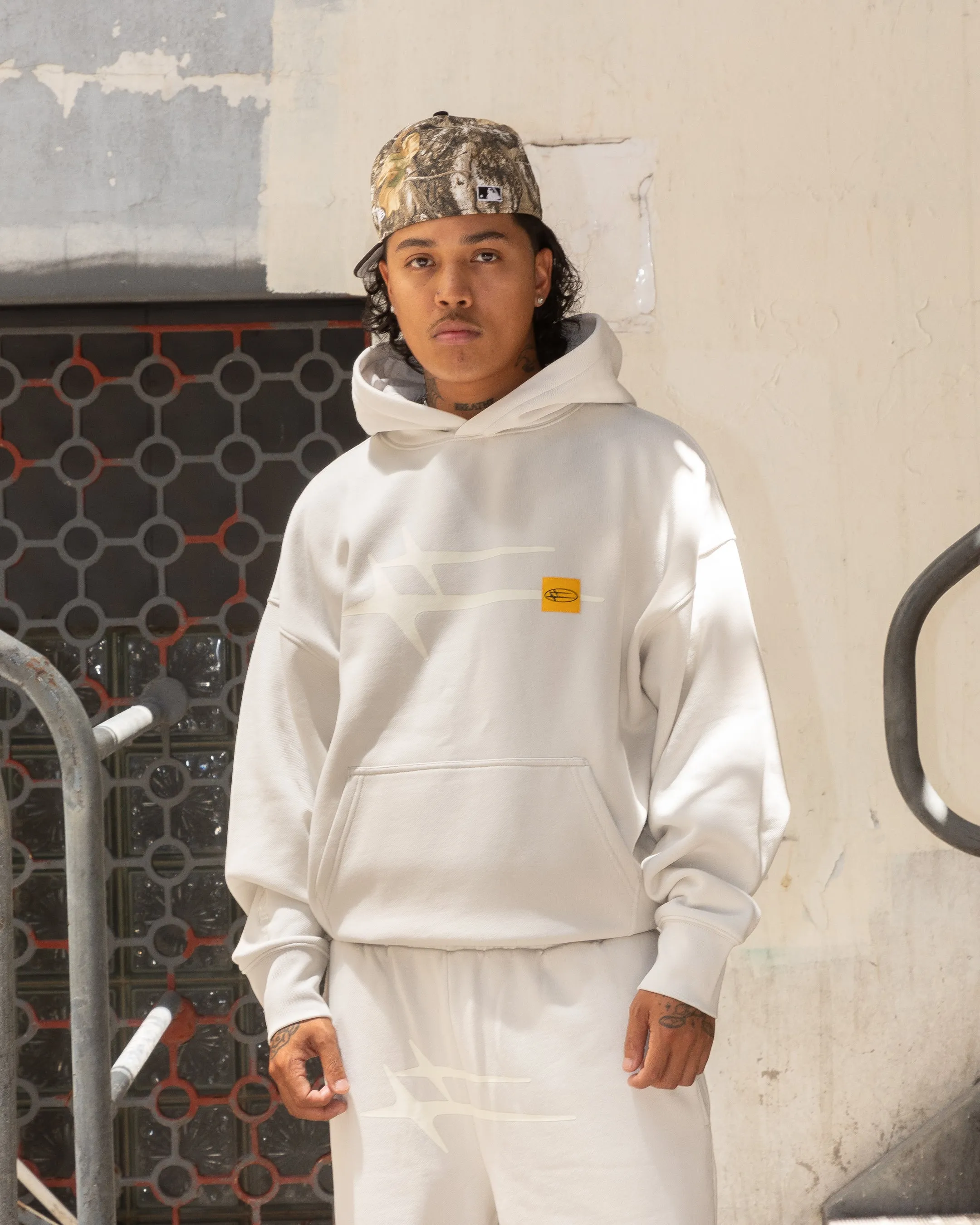 Loiter Hybrid Premium Hoodie Stein