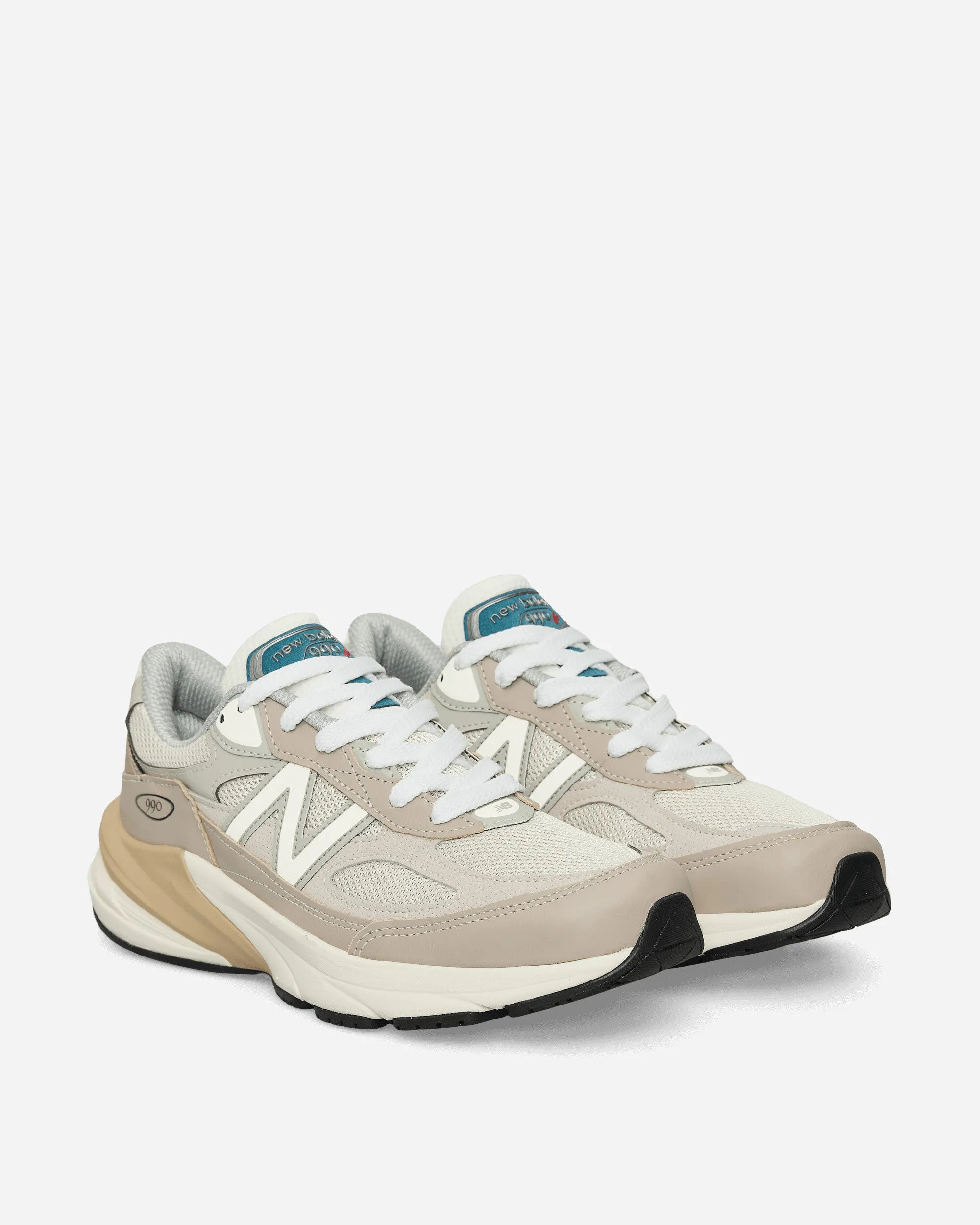 In den USA hergestellte 990v6 Sneakers in Hellbraun / Mondgestein