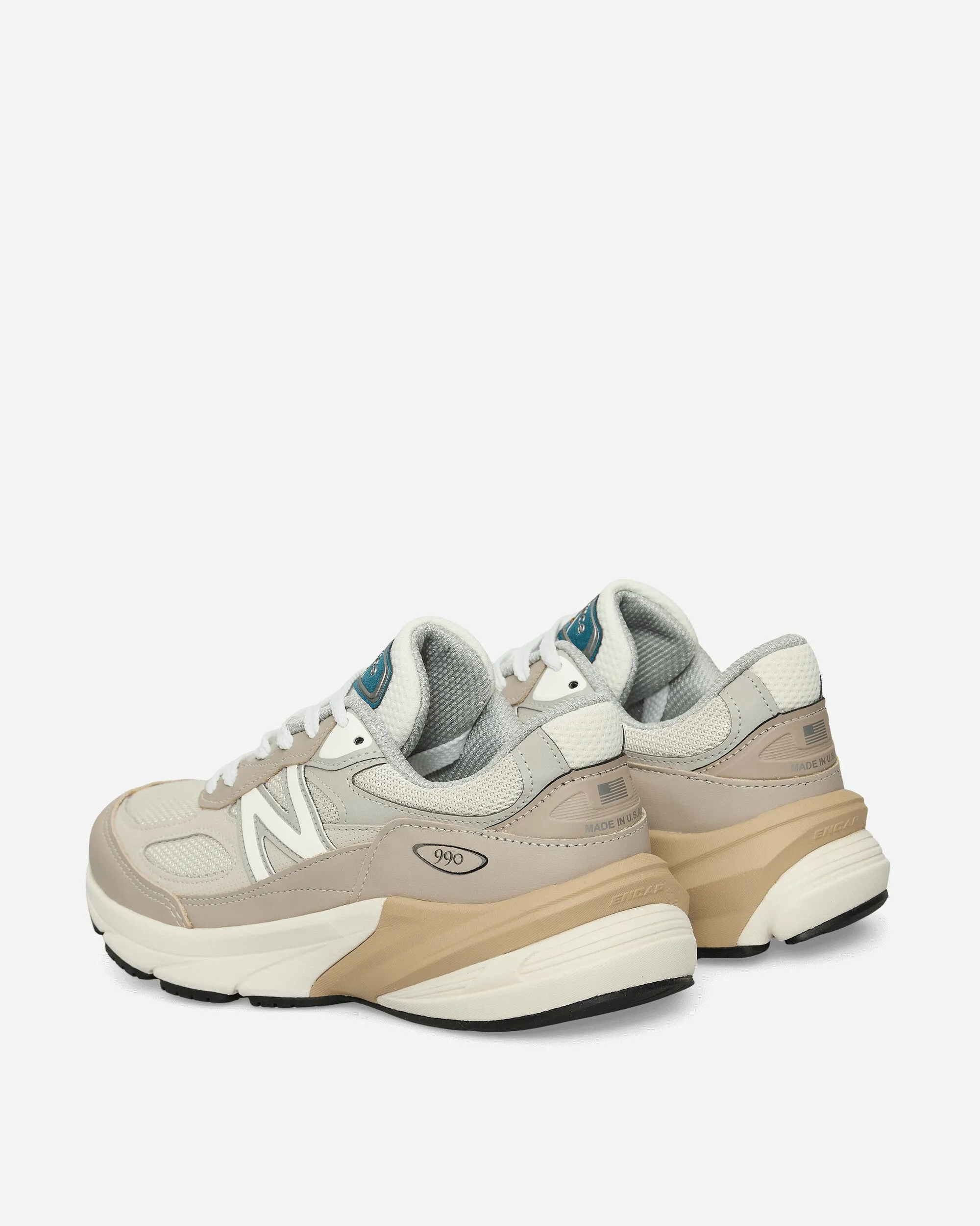 In den USA hergestellte 990v6 Sneakers in Hellbraun / Mondgestein