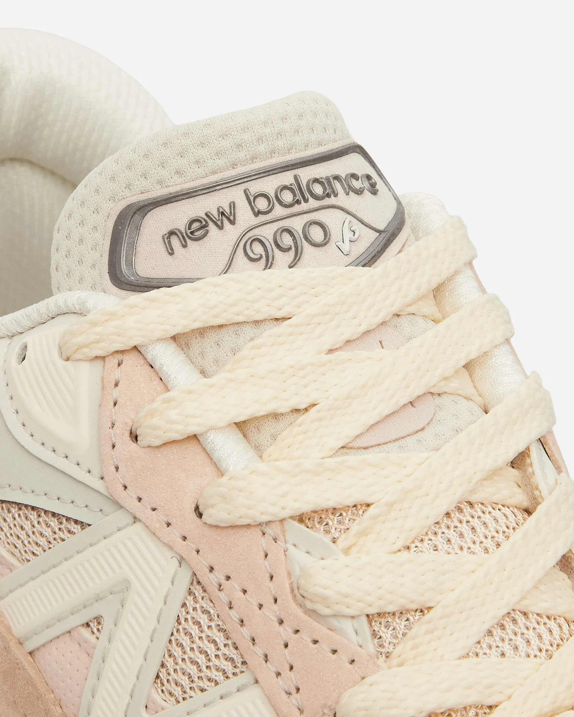 In den USA hergestellte 990v6 Sneakers in Vintage Rose / Meersalz