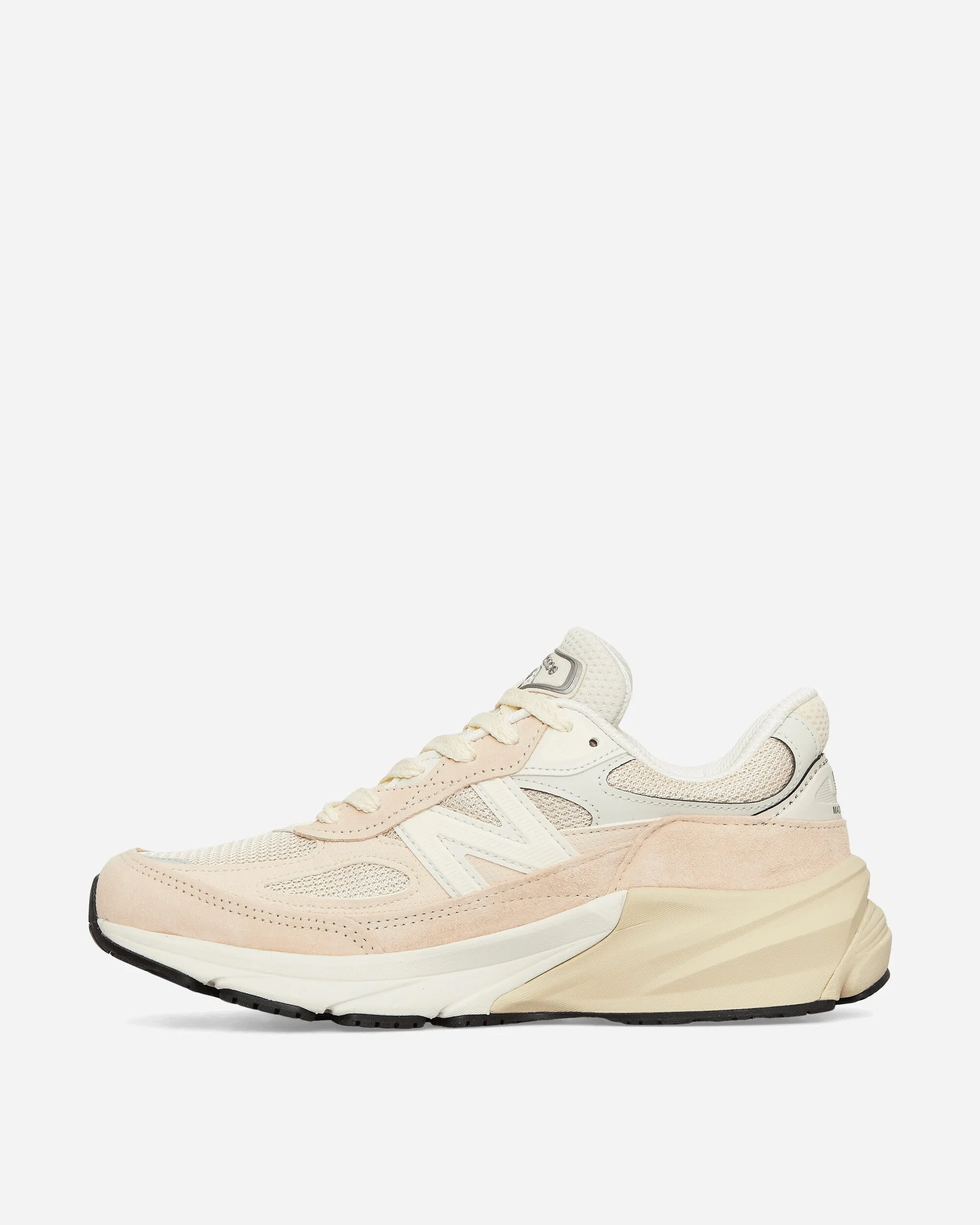 In den USA hergestellte 990v6 Sneakers in Vintage Rose / Meersalz
