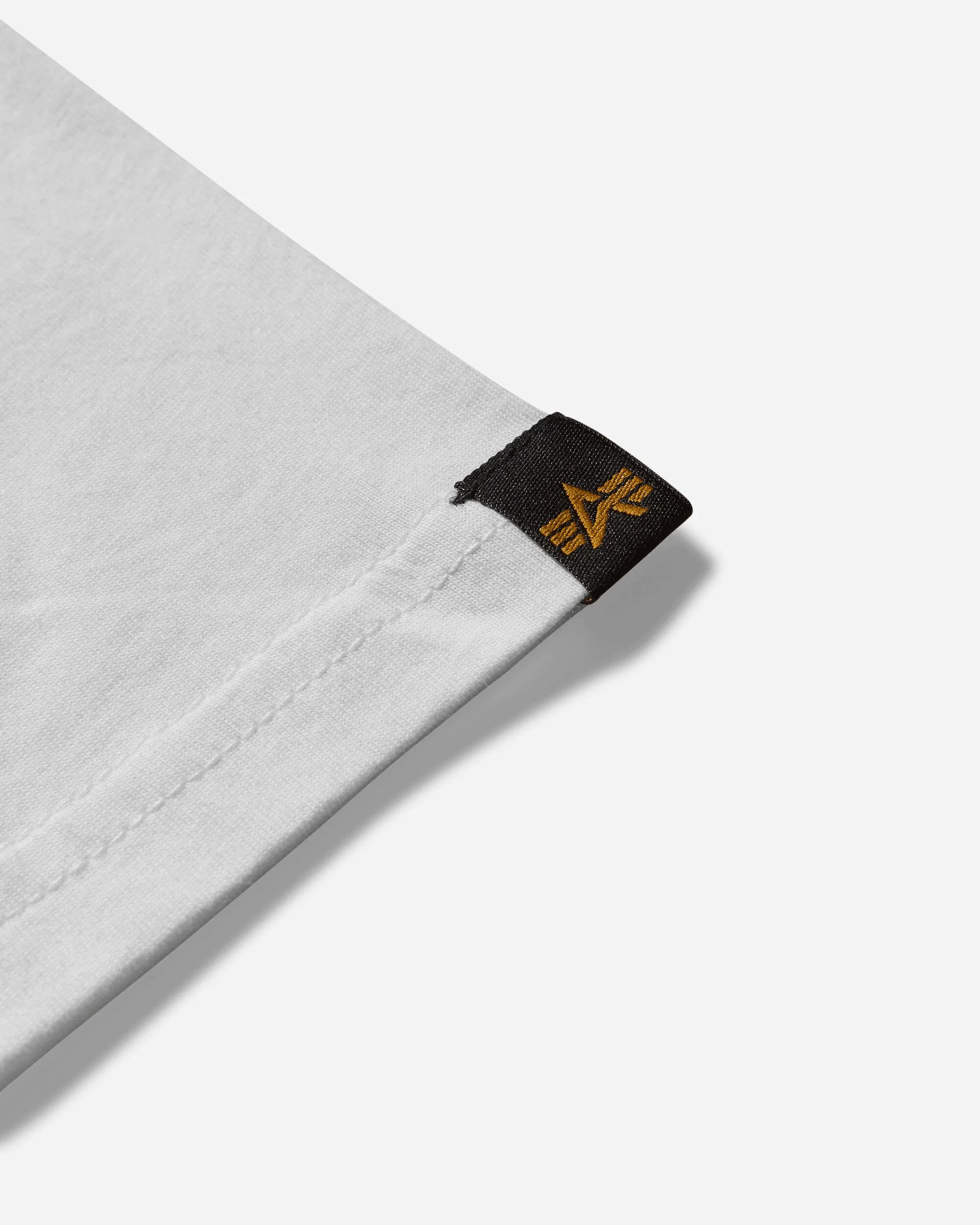 Herren Basic T-Shirt mit kleinem Logo in Weiß