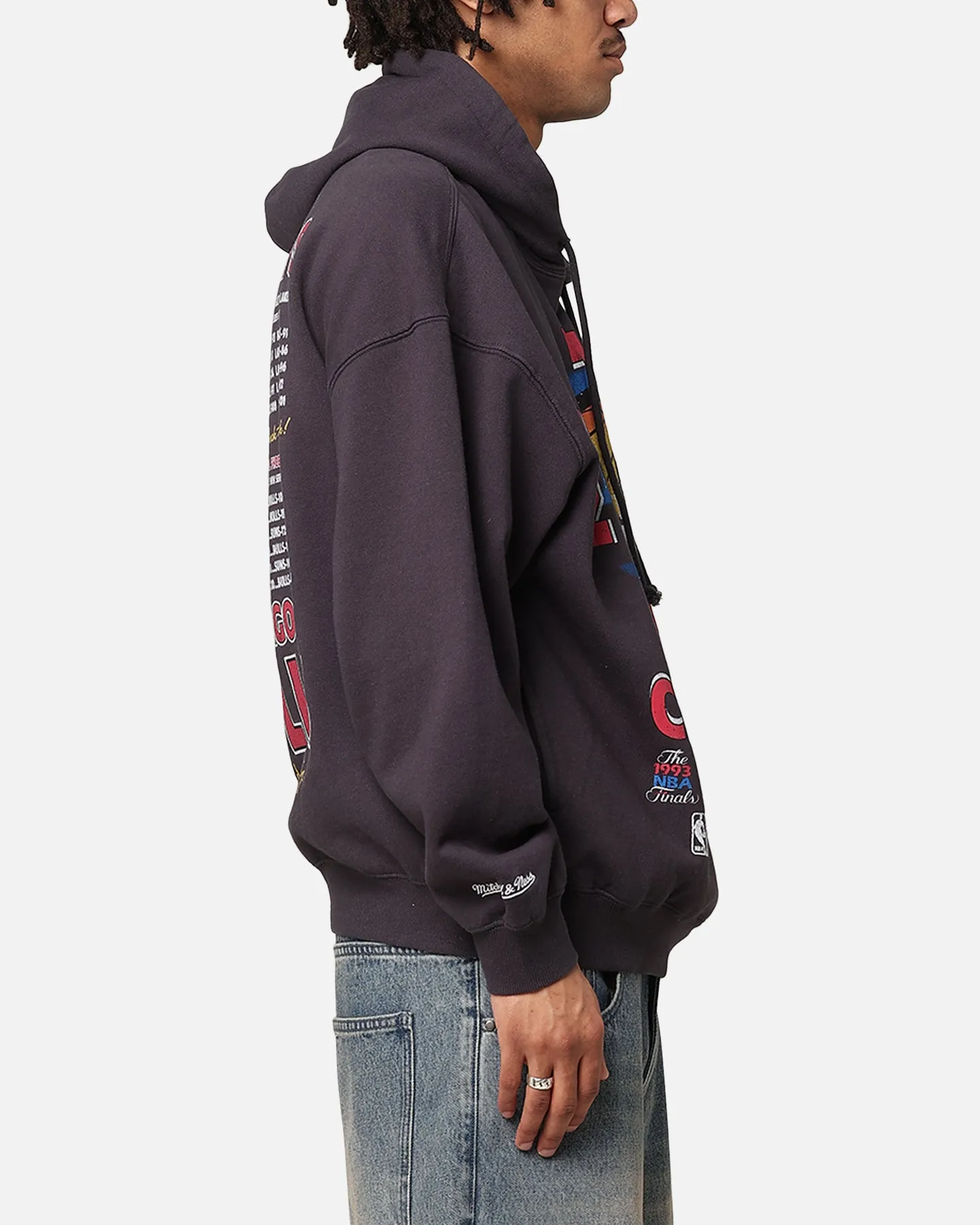 Mitchell & Ness Chicago Bulls Finals Champion Hoodie Overdyed Schwarz