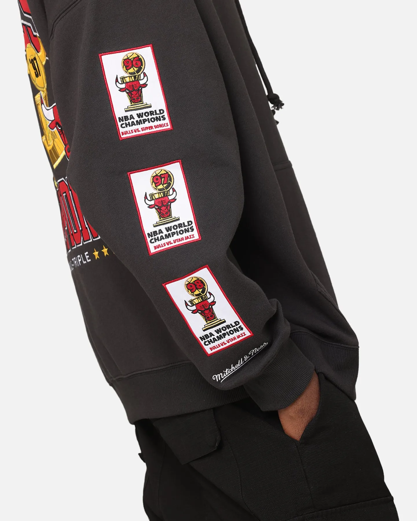Mitchell & Ness Chicago Bulls Pinnacle Hoodie Ausgewaschen Schwarz