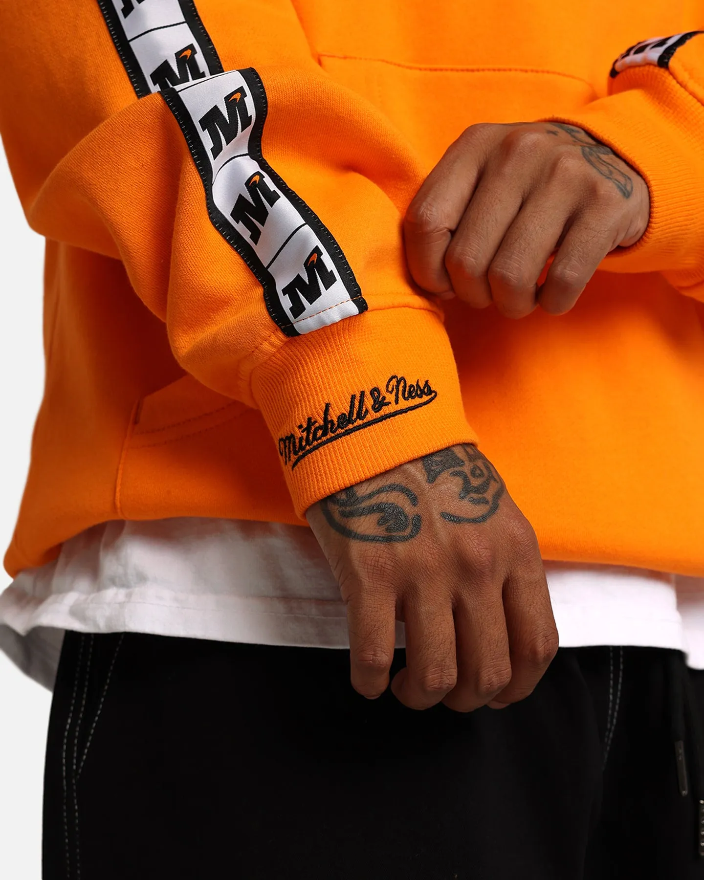 Mitchell & Ness X McLaren X Culture Kings Las Vegas Kollektion Big Logo Fleece Hoodie Orange