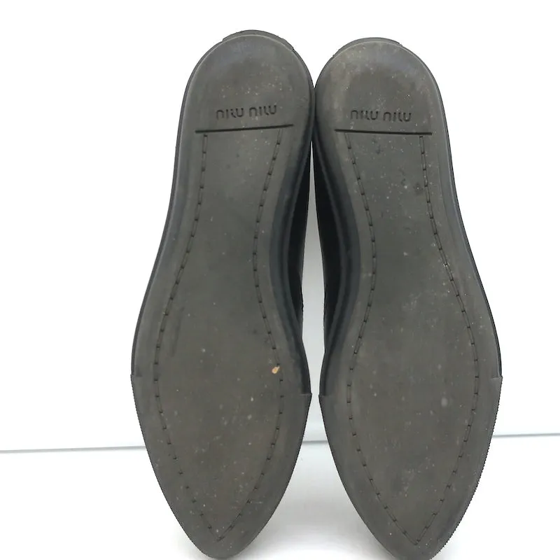 Miu Miu Slip-On Sneakers mit Kristall-Cap-Toe in schwarzem Leder Größe 37,5