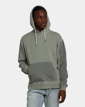 MNML Vintage Hoodie mit Paneele in Olive
