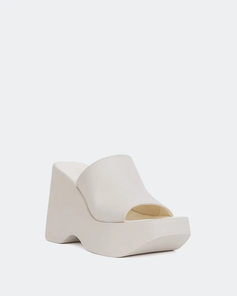 Moos Off-White Leder