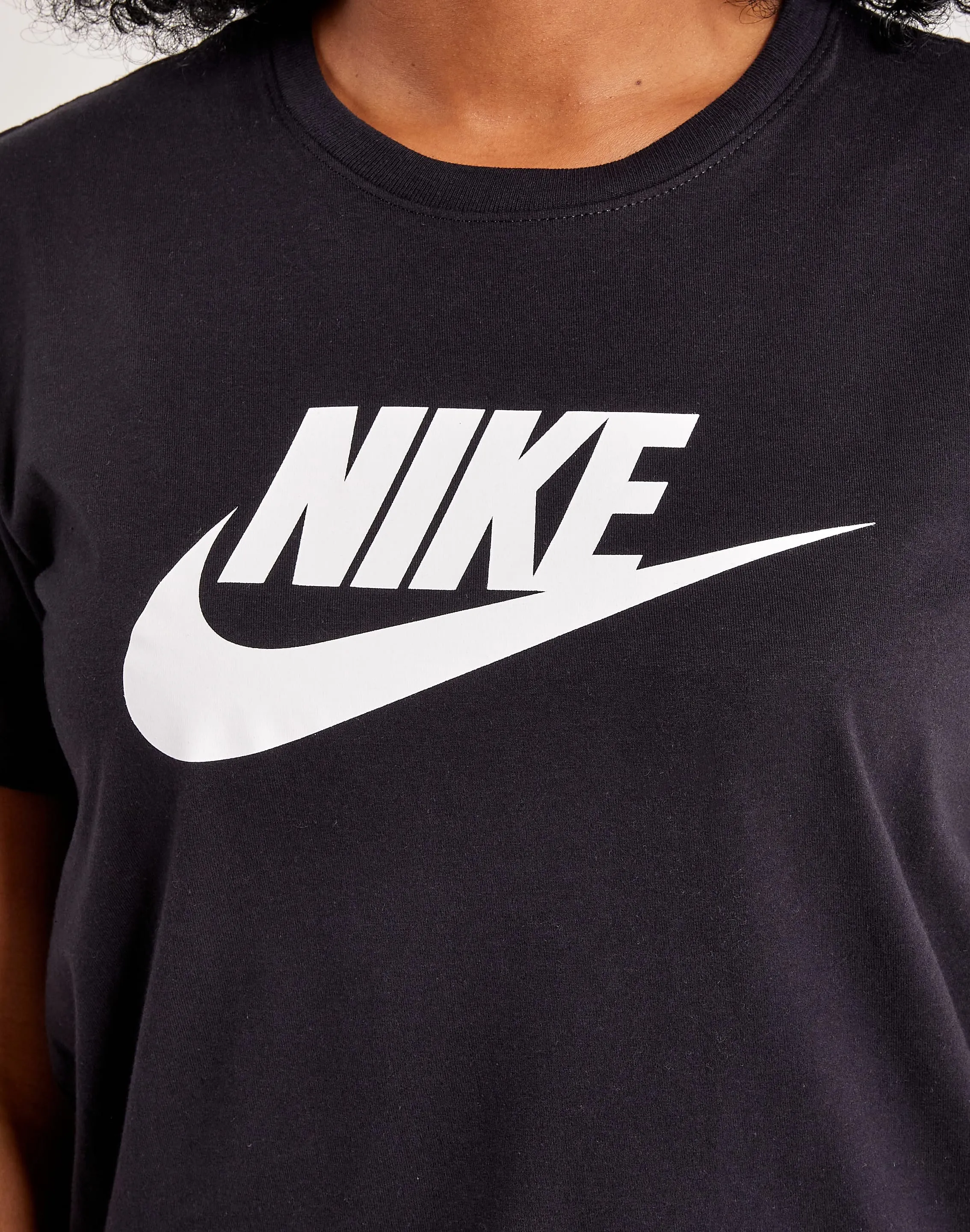 Nike Essential Icon Futura T-Shirt