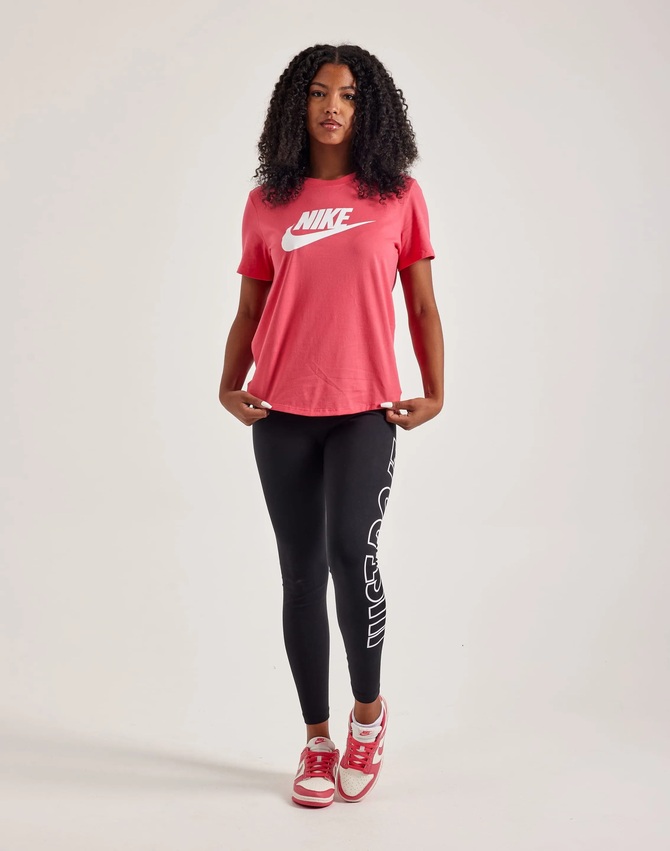 Nike Essential Icon Futura T-Shirt