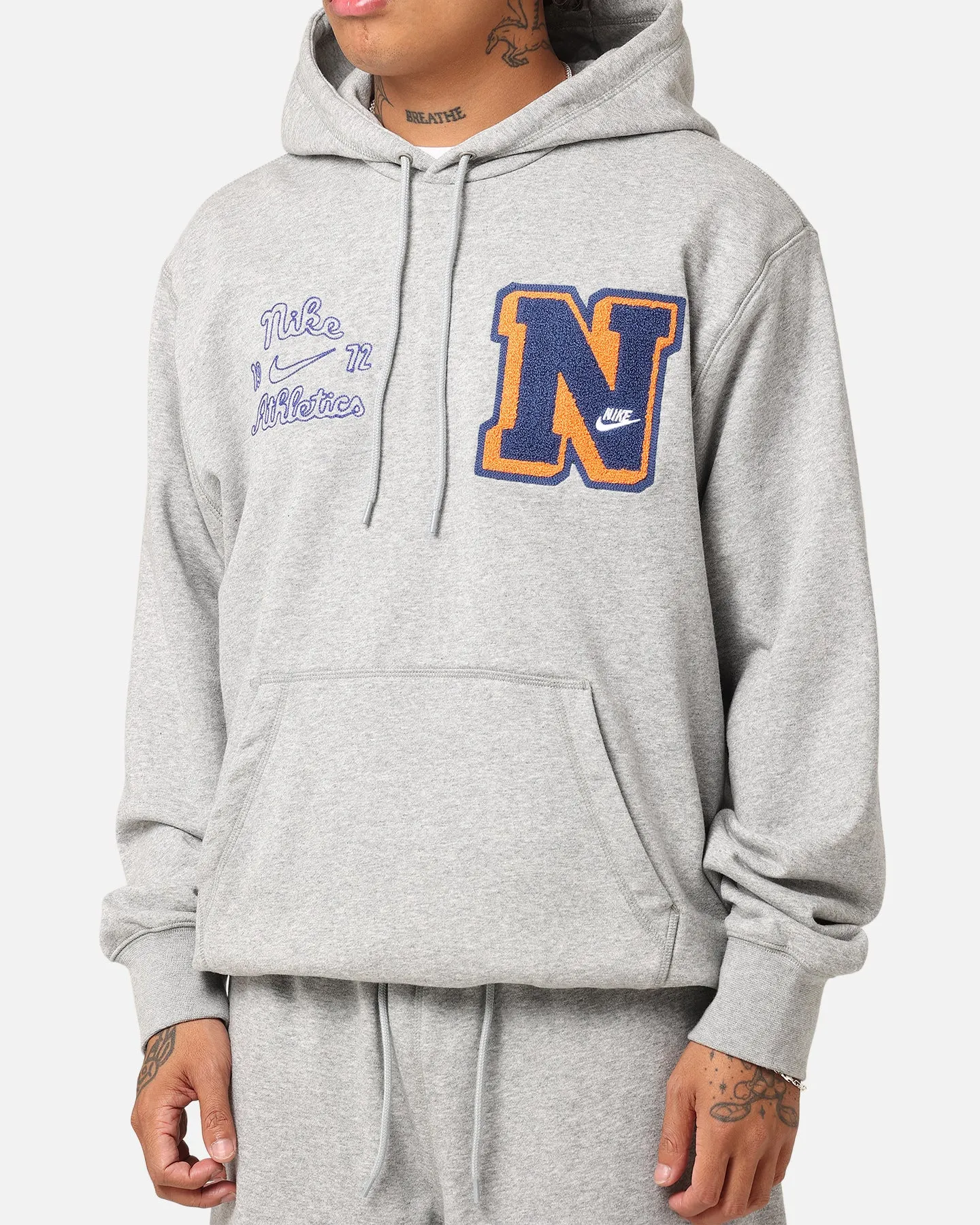 Nike Sportswear Club Essential Hoodie Dunkelgrau Melange