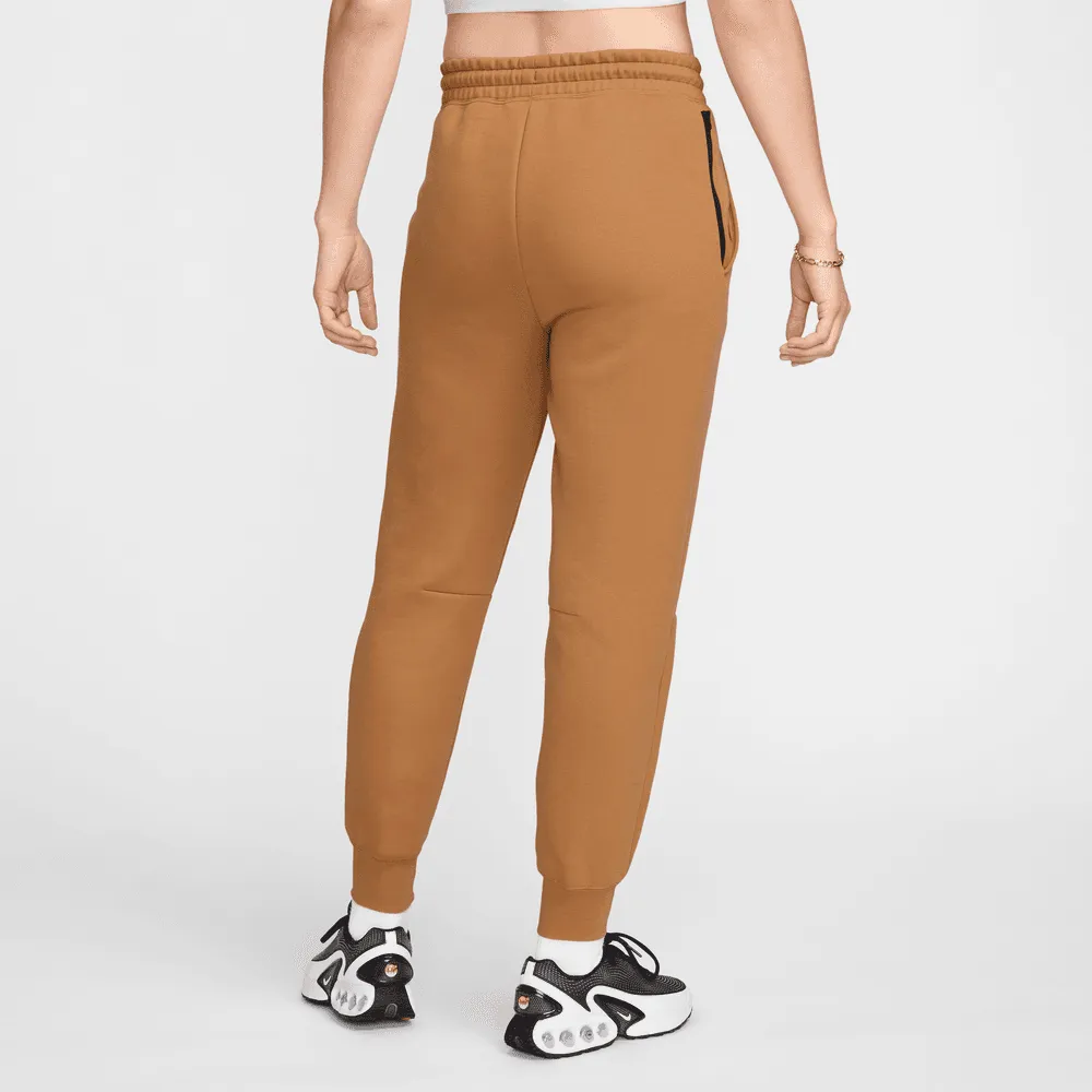 Nike Sportswear TECH Fleece (FB8330-224, Flachs/Schwarz) Größe L