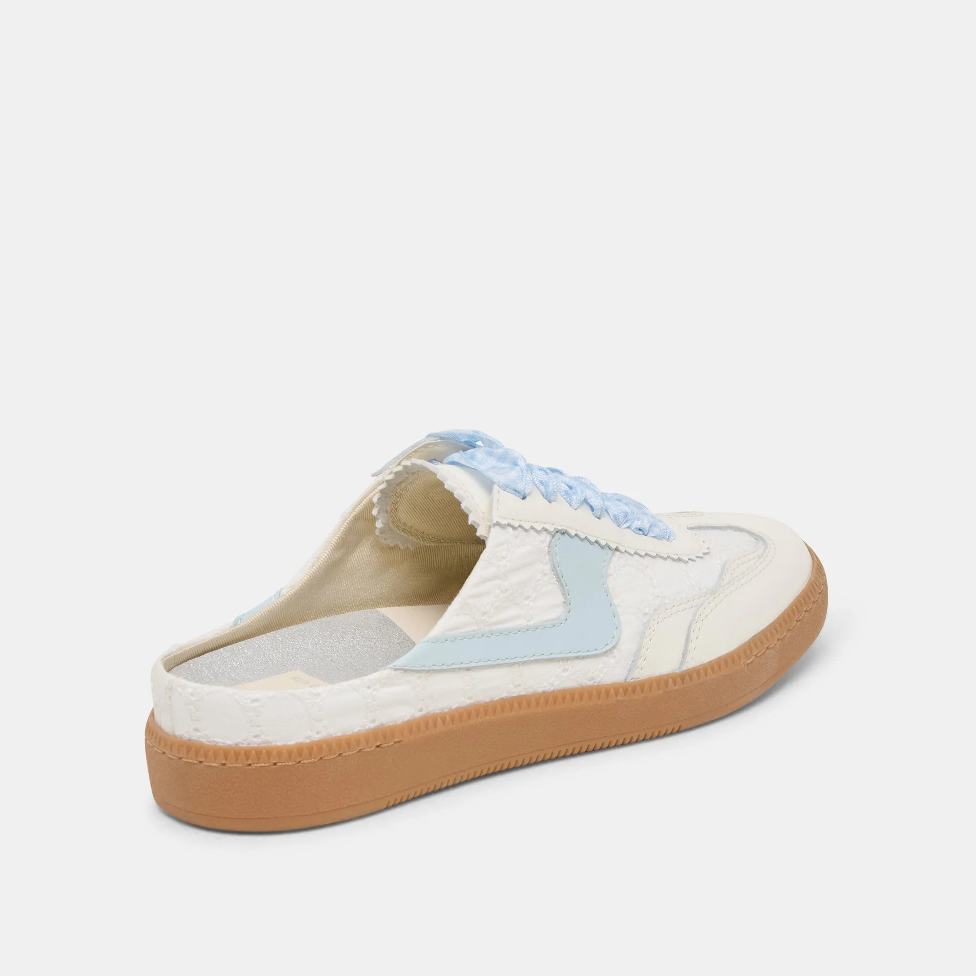 HINWEIS SLIDE SNEAKERS WEIß BLAU ÖSEN