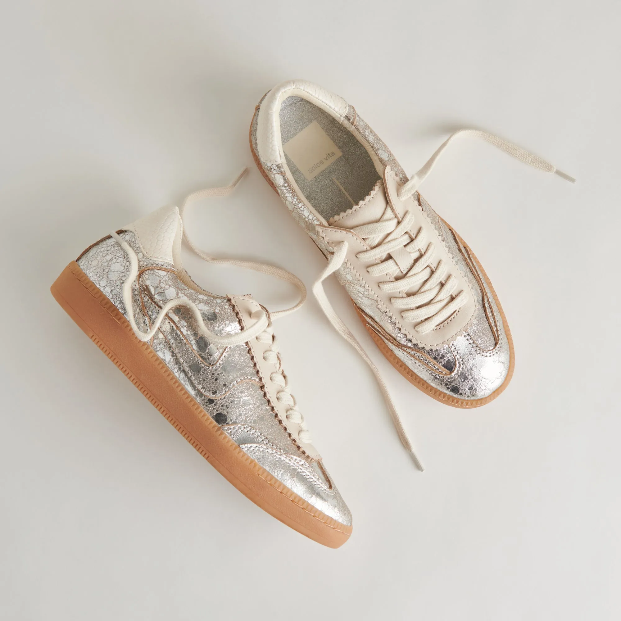NOTICE SNEAKERS SILVER ANGEWITZERTES LEDER