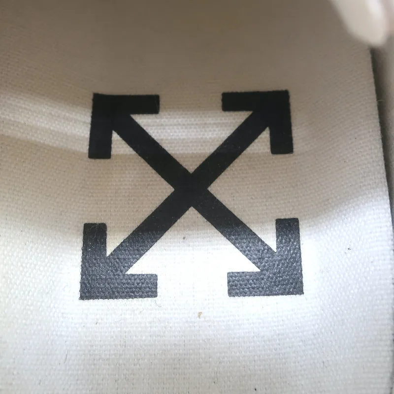 Off-White Vulkanisierte Low-Top-Sneaker Weiße Leinwand & Pink Wildleder Größe 37