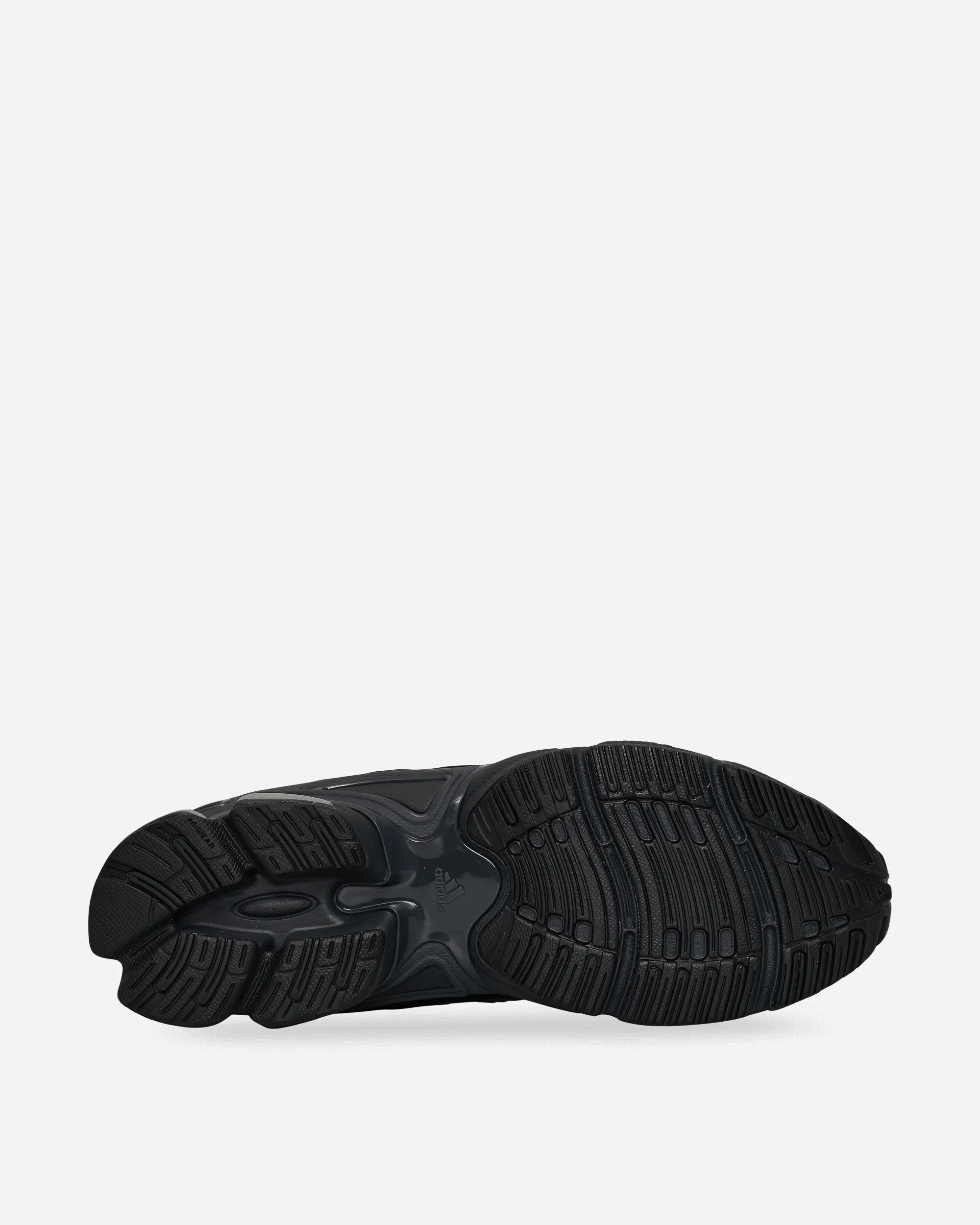 Ozweego Pro Sneakers Kernschwarz / Eisenmetallic / Grau Six