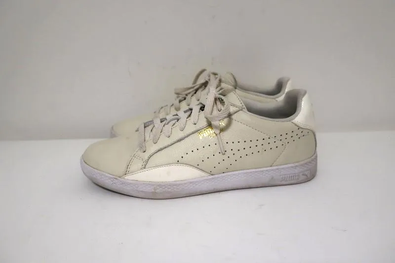 Puma Match Lo Sneakers Creme mit Patent-Lederbesatz Größe 7.5