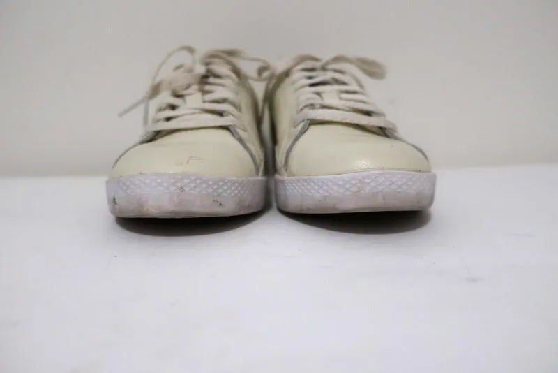 Puma Match Lo Sneakers Creme mit Patent-Lederbesatz Größe 7.5
