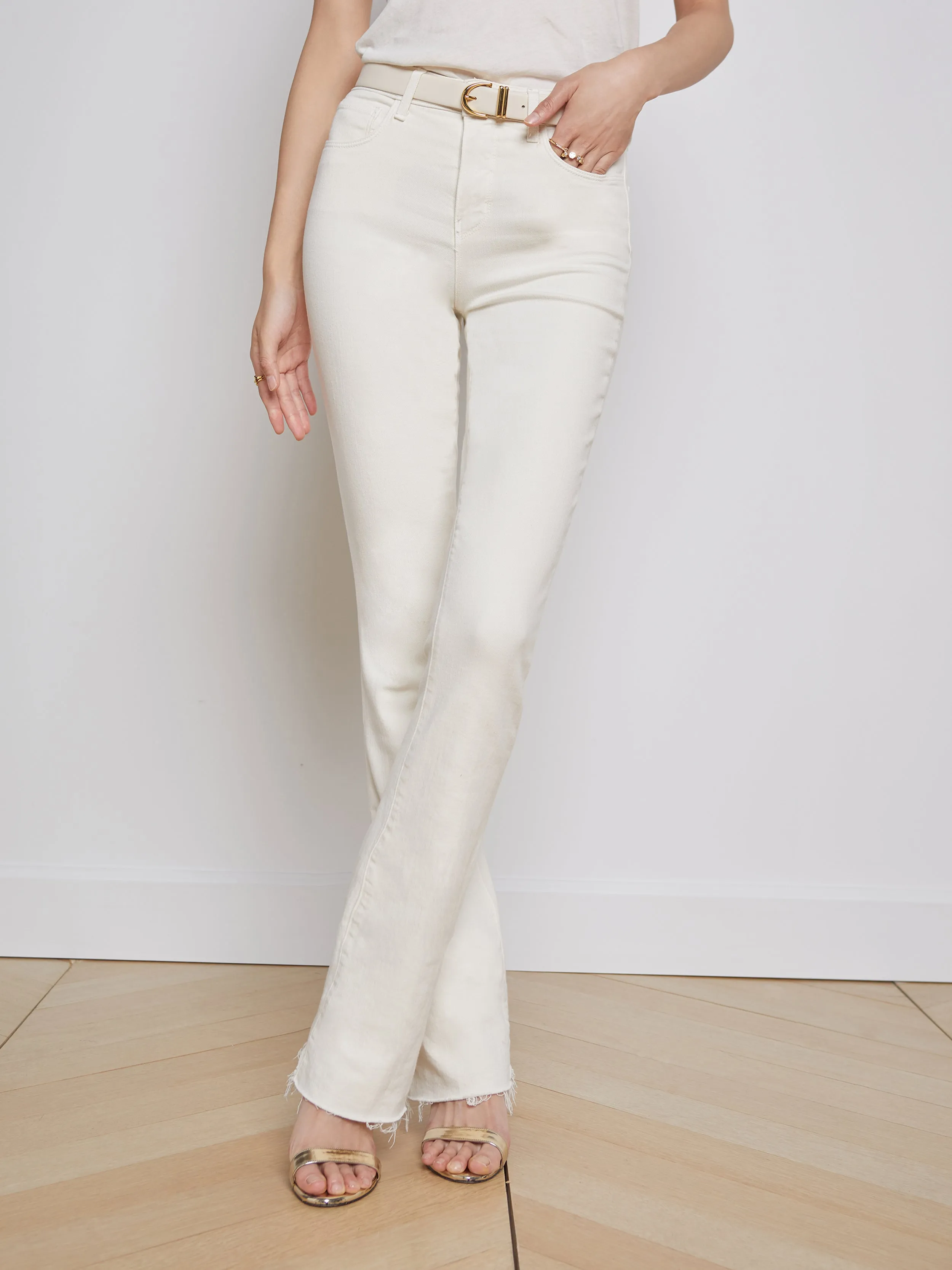 Ruth Gerade-Schnitt Jeans