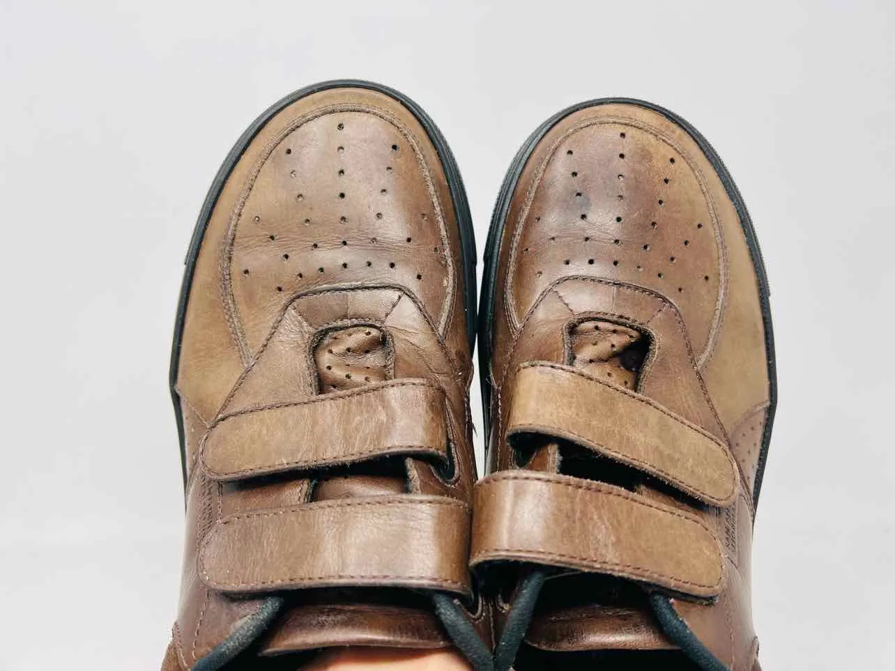 SAS Größe 9 Braune Samtleder Schuhe Sneakers WIE BESEHEN